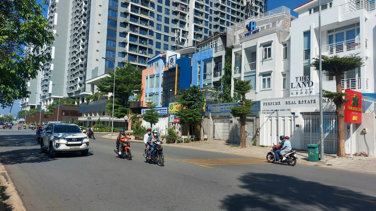 Tạ hiện